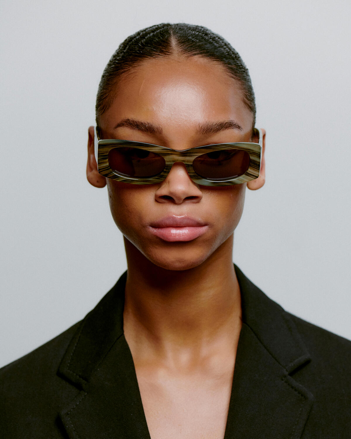 Frida solbrille - Striped Horn